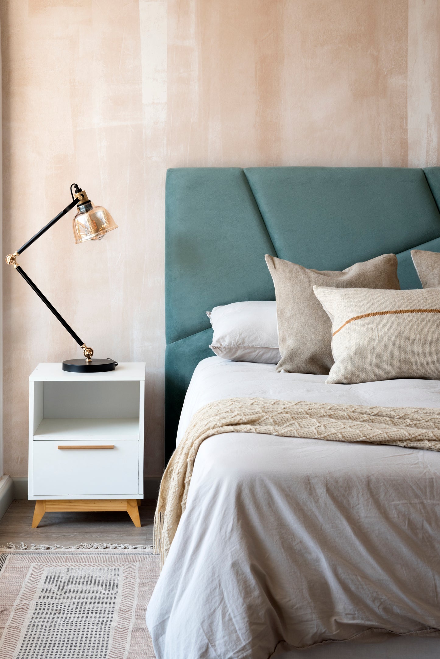 Respaldo de Cama - Modelo Cairo - Felpa menta
