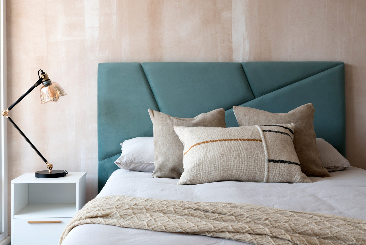Respaldo de Cama - Modelo Cairo - Felpa menta