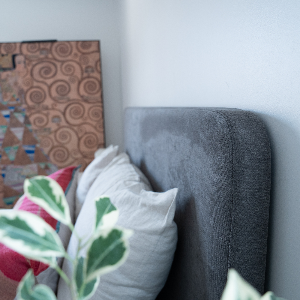 Respaldo de Cama - Modelo Curvo - Tela Velvet  Gris
